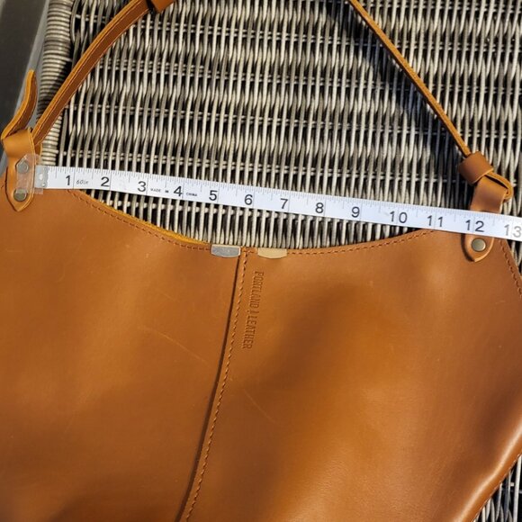 Portland Leather Kangaroo in Honey - Large - Picture 8 of 16